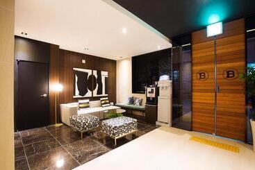 مُتل Brown Dot Busan Station Sky Garden