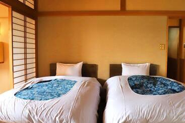 Yufuin Onsen Ryokan Hananomai