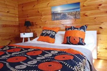 בית מלון כפרי Chalets Chomoni