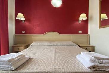 B&b Marina Sleep And Ship