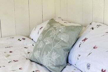 קוטג'' Stunning Shepherdhut/woodburner/openviews/barbeque