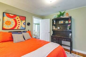 بيت ريفى Charming Country Home W/ Yard   14 Mi To Ole Miss!