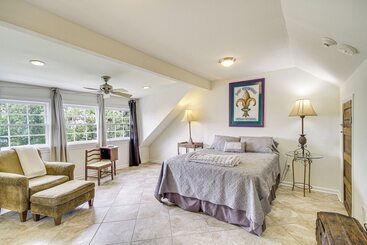 茅舍 Eclectic Mandeville Home: Walk To Lakefront Park