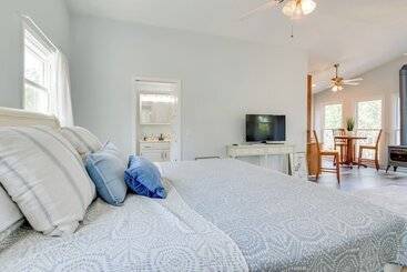 茅舍 Lakefront Home W/ Fire Pit In Eagle Rock