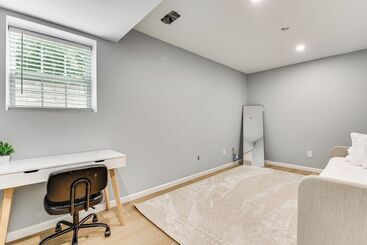 بيت ريفى Game Room & Peaceful Deck: Dacula Family Home