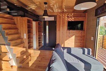 קוטג'' Tinyhousebeidresden2 Luxus Im Teich
