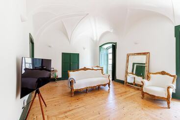 تختخواب و صبحانه Amada Moura