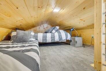 茅舍 Deck & Grill: Lake Of The Ozarks Cabin In Warsaw