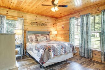 بيت ريفى Home W/ Fire Pit, Near The Island In Pigeon Forge!