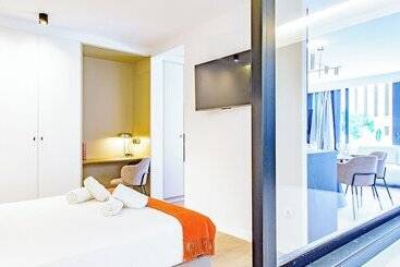 هتل Myflats Premier Suites