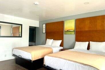 ホテル Oceanside Inn & Suites