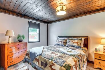 קוטג'' Inviting Peru Cabin W/ Patio, Grill & River Access