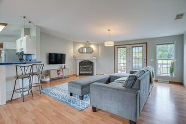 Сельский дом Pet Friendly Virginia Cabin: 3 Mi To Luray Caverns