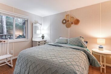 Сельский дом Secluded East Tawas Cabin W/ Private Beach Access!