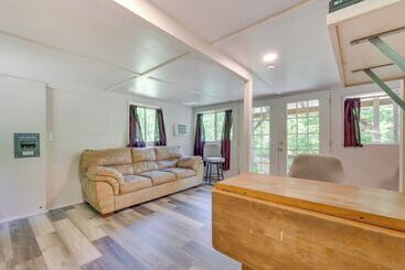 별장 Secluded St Charles Cabin W/ Gas Grill + Fire Pit!