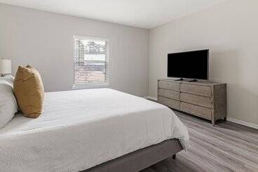 アパートホテル The Brookwood By  Landing