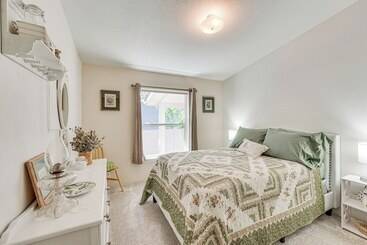 별장 Waterfront Shady Cove Home W/ Fishing Deck!