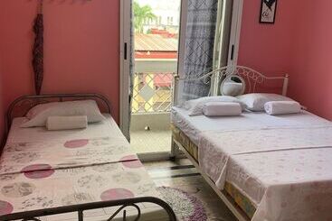 تختخواب و صبحانه Hostal Jorge