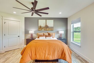 بيت ريفى Riverfront Murfreesboro Cabin W/ Fire Pit