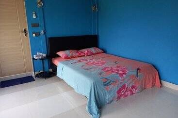 Пансион Iruka Guesthouse