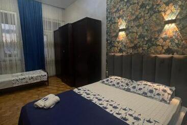 پانسیون Nits Guest House