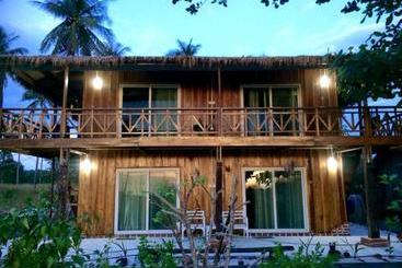 استراحتگاه Soksan Natura Beach