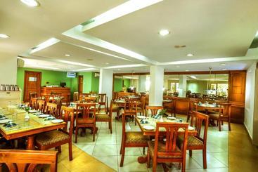 هتل Krishna Inn