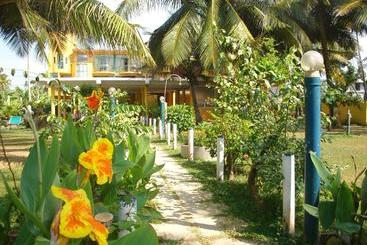 هتل Villa Jayananda