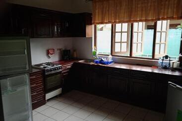 ホテル White Bridge House & Resort