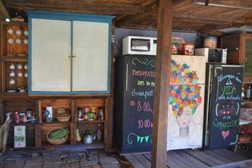 La Brújula Hostel