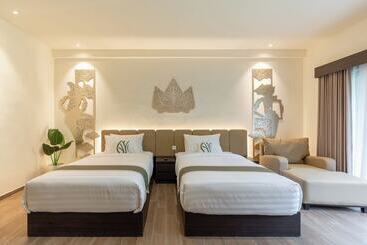 ホテル The Omala Resort Tretes