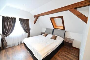 هتل آپارتمان Flh   Bolos Haus