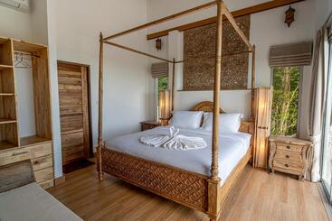 פנסיון 2br Modern Balinese Pool & Sea View Villa #9