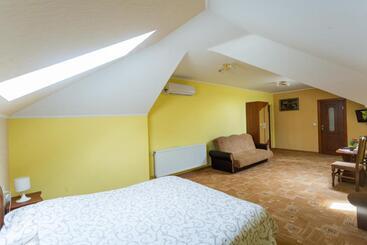 פנסיון Villa Fenix