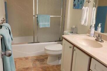 شقة فندقية Stunning Oceanfront Condo   The Seashore Hideaway, Wailua Bay View, Unit 208, Kapaa