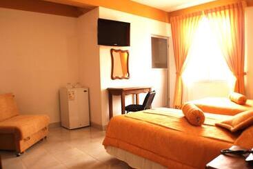 ホテル Familia Felipez