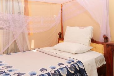 هتل Horizon Gardens