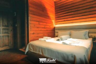 ホテル Kastel Konak