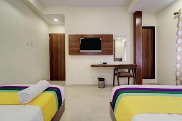 هتل Victoria Park   Masjid Bandar