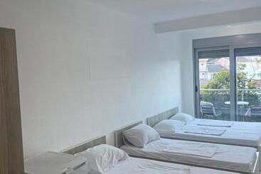 پانسیون Diamond Hotel By Zet Ulqin Mali Plaza