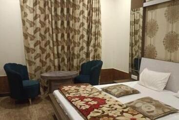 酒店 Razido Suites