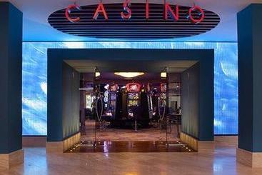 La Cabana Beach Resort & Casino