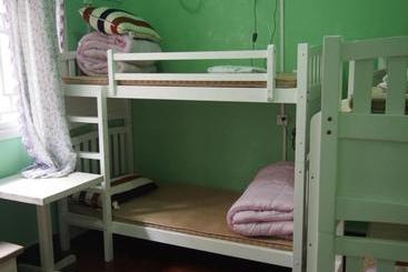 Dengba International Hostel Fenghuang