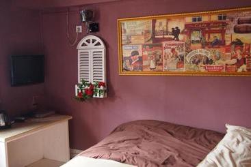 Dengba International Hostel Fenghuang