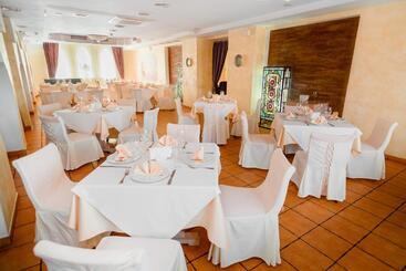 Premier Hotel Shafran