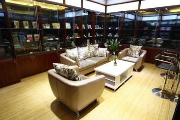 Starway Hotel Jiujiang Xunyang