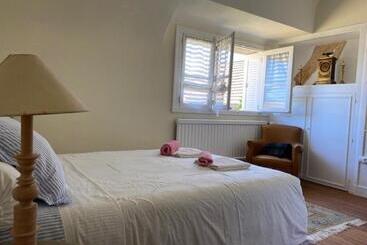 צימר Christina S Cottage