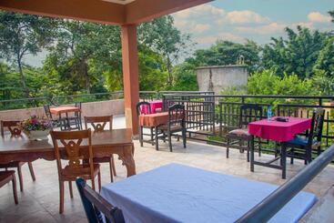 민박 Lifetyme Homes