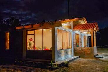 هتل Evegreen Cotopaxi