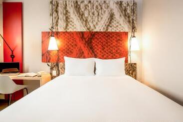 Отель Ibis Acheres St Germain En Laye